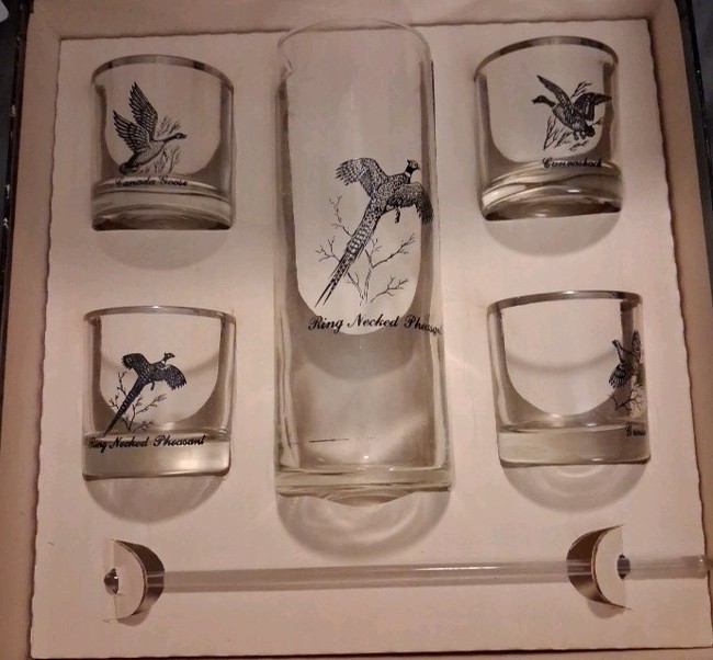 Vintage Federal Fine Blown Sportsman Birds Executive Cocktail Mixer Set Glasses