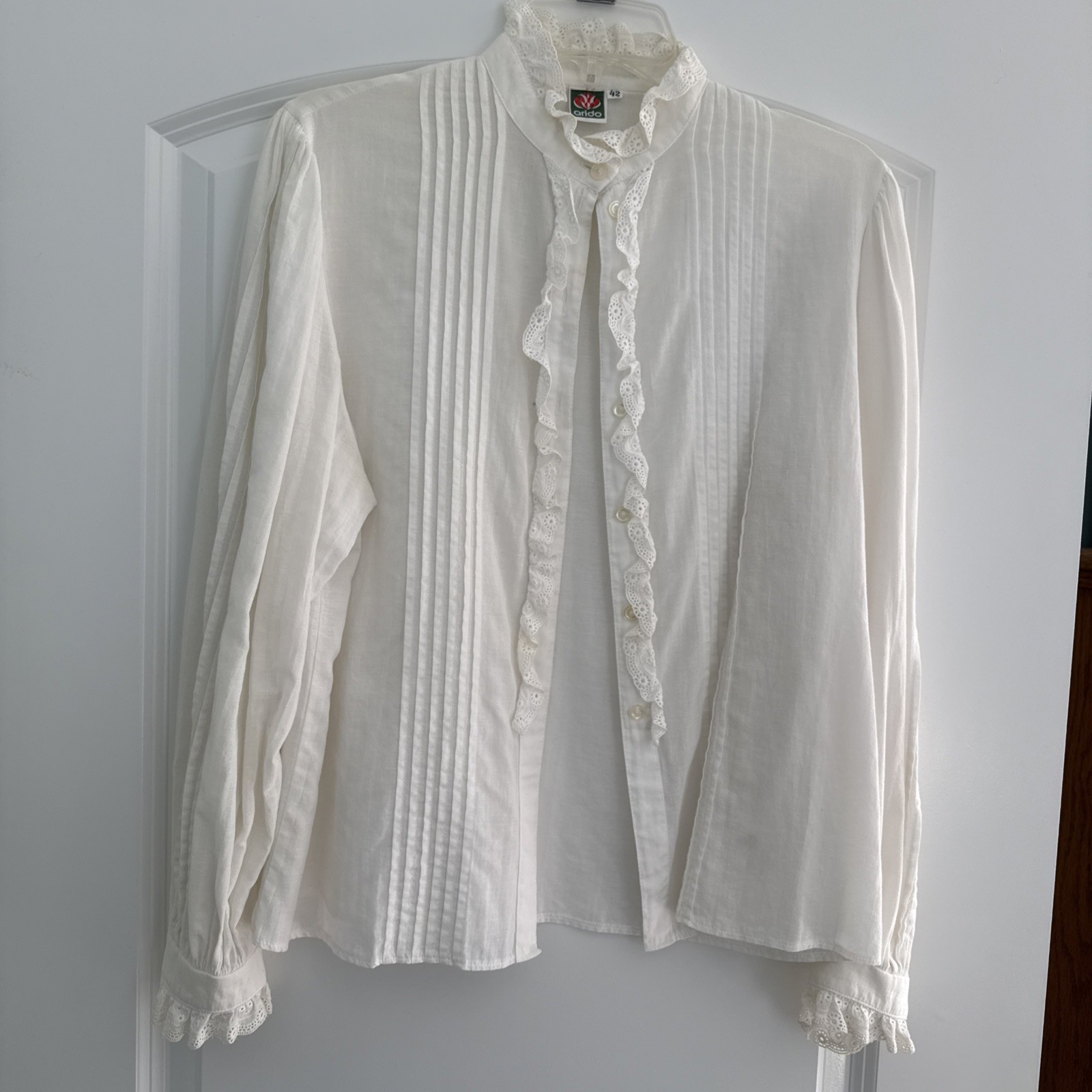 Derndl Oktoberfest Blouse White Vintage From Germany Size 42 Arido Cotton