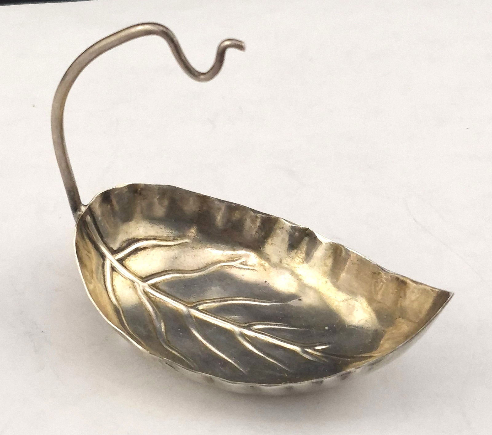 Antique Webster American Sterling Silver Figural Leaf Tea Infuser Holder Stand Antique Webster American Sterling Silver Figural Leaf Tea Infuser Holder Stand