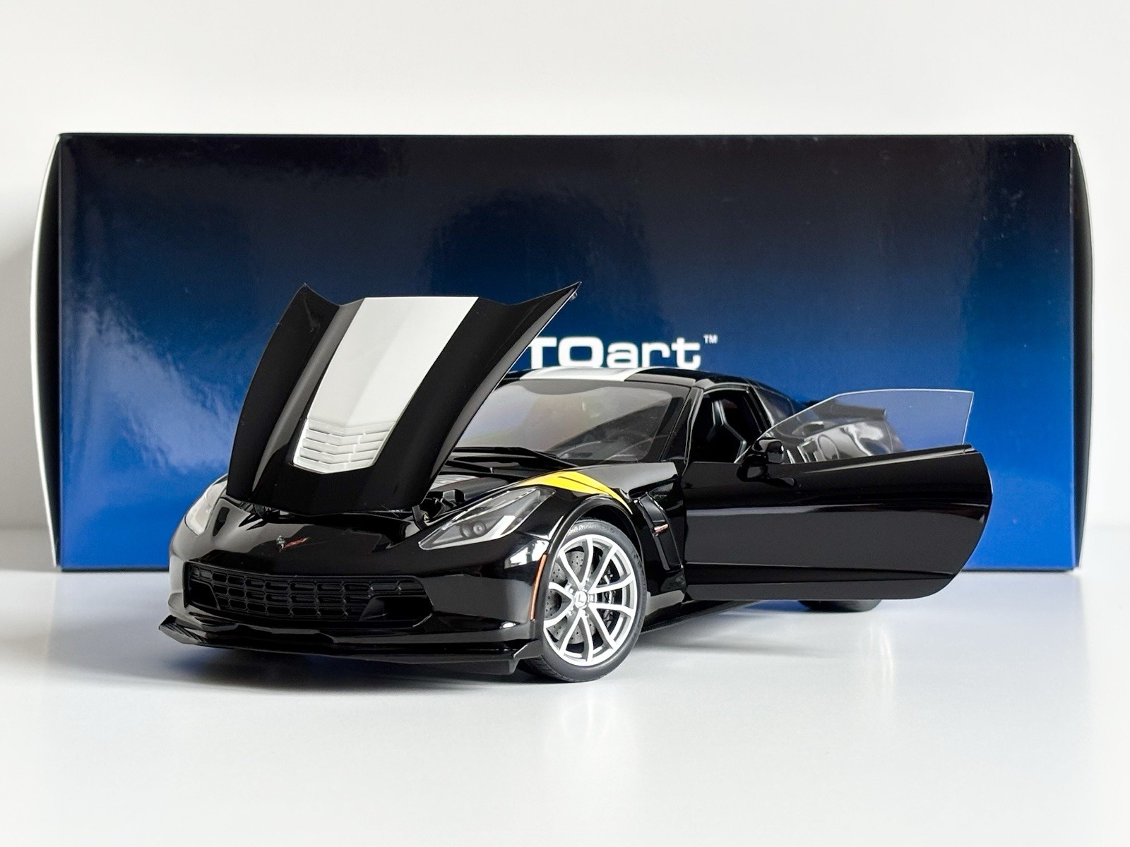Super Rare 1:18 AUTOart Chevrolet Corvette C7 Grand Sport Black Mint Condition Super Rare 1:18 AUTOart Chevrolet Corvette C7 Grand Sport Black Mint Condition