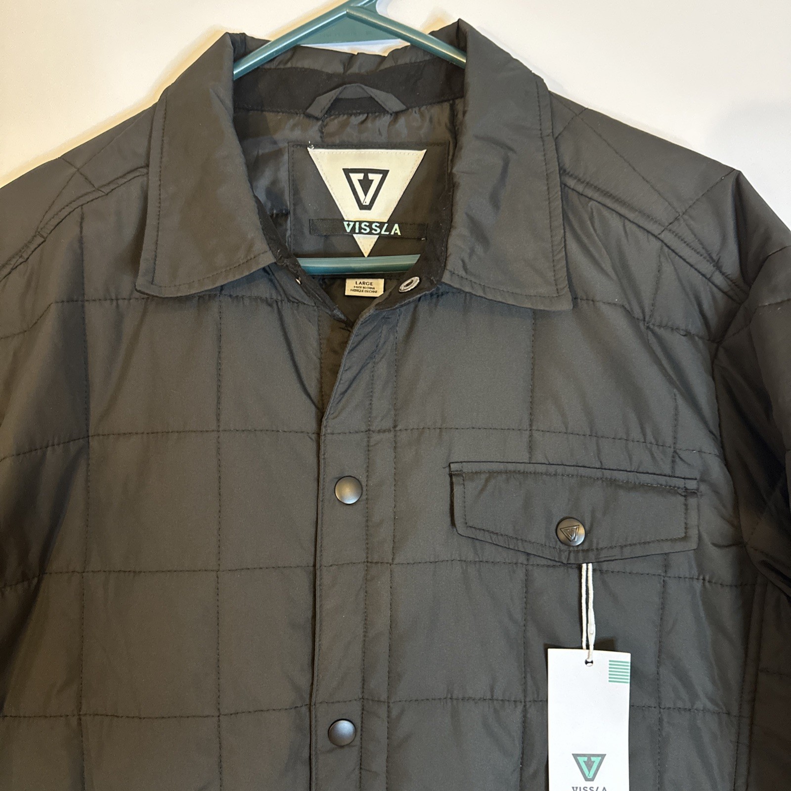 Vissla Men\'s Large Cronkite II Eco Button Up Jacket Black NWT Quilted Snap Fall