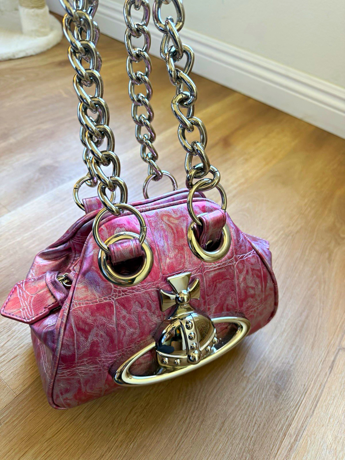 Vivienne Westwood Pink Crocodile Embossed Satchel Top Handle Chain Strap Vivienne Westwood Pink Crocodile Embossed Satchel Top Handle Chain Strap