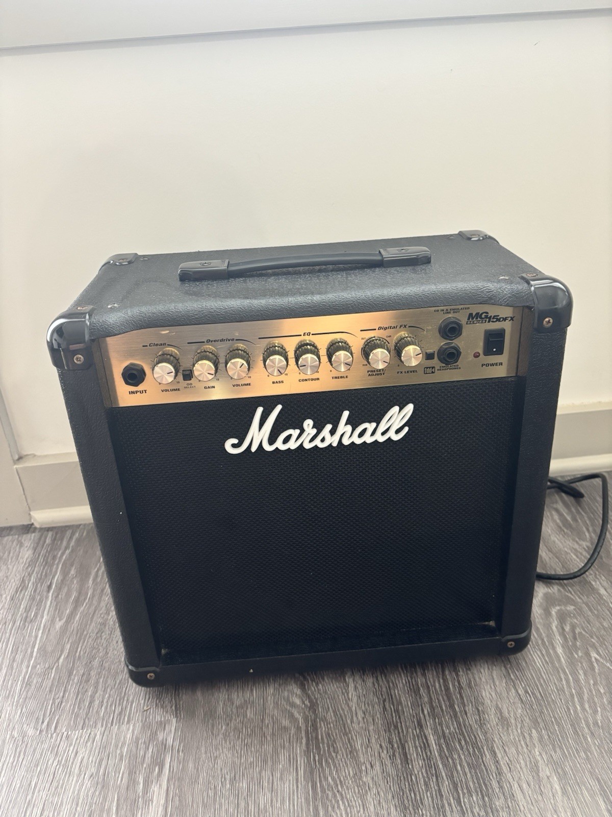 Marshall  MG15DFX
