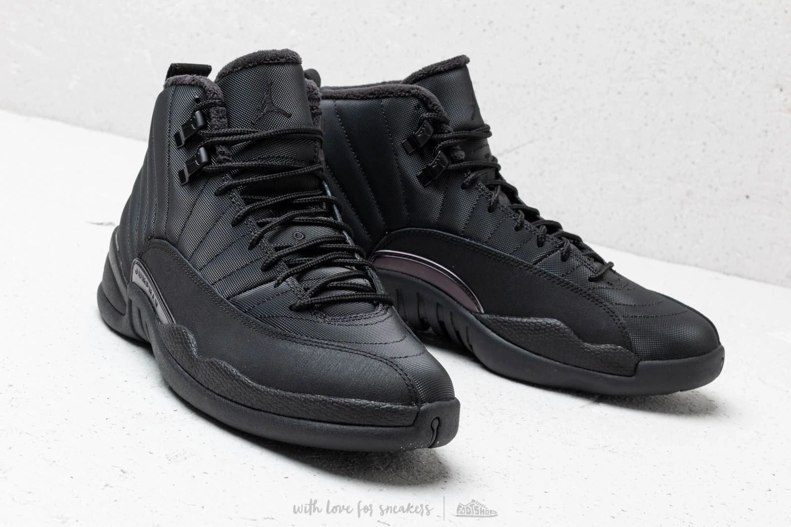 Men's All Size US Jordan 12 Retro Winterized Triple Black 7-12 Men's All Size US Jordan 12 Retro Winterized Triple Black 7-12