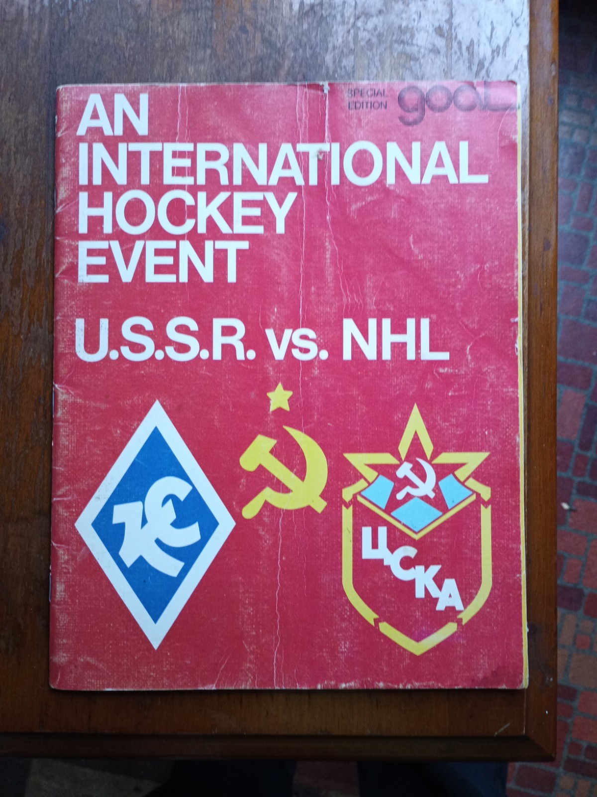 Vintage Official Game program 1975–1976 Boston Bruins Versus The Soviet Army