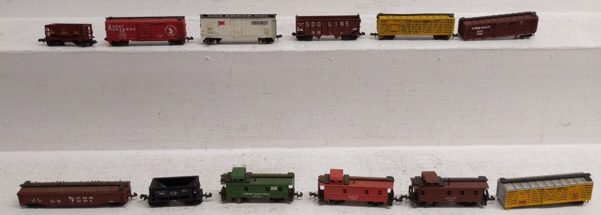 Atlas,Trix,Bachmann & Others N Scale Assorted Freight Cars [12] EX