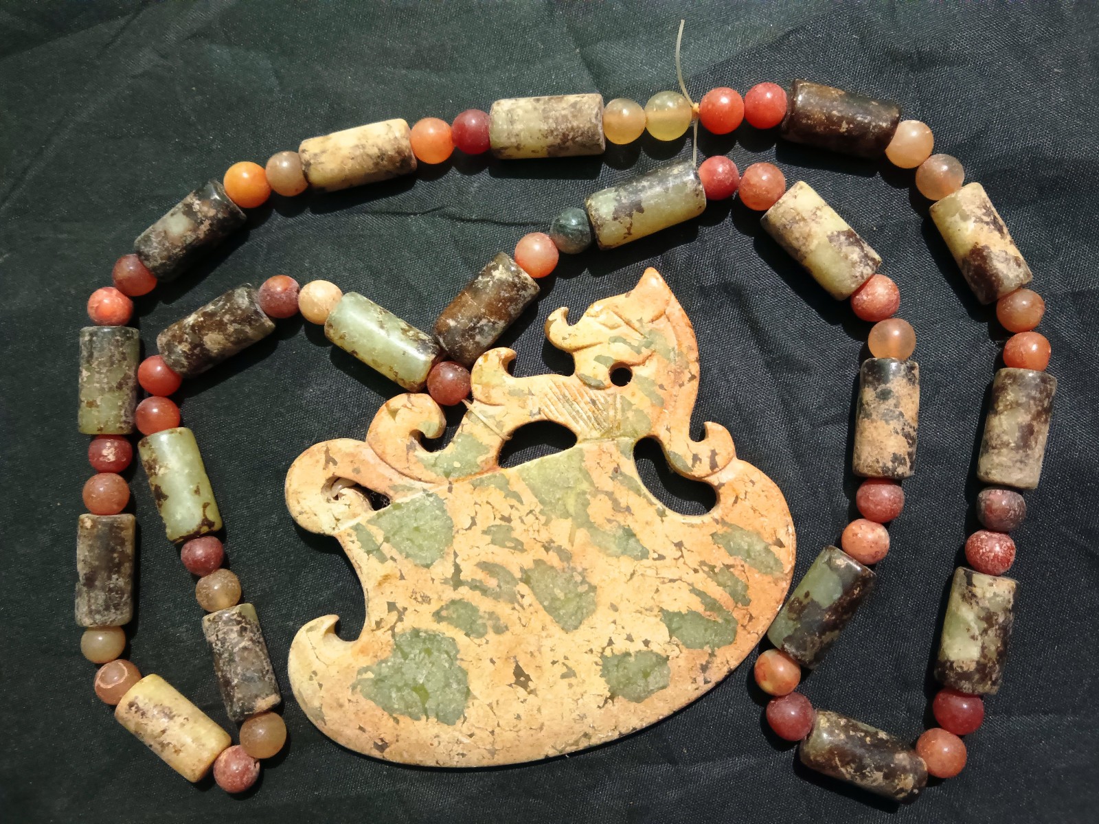 Unusual Chinese Jade Beads Necklace W/Large Old Jade *Dragon Axe* Pendant