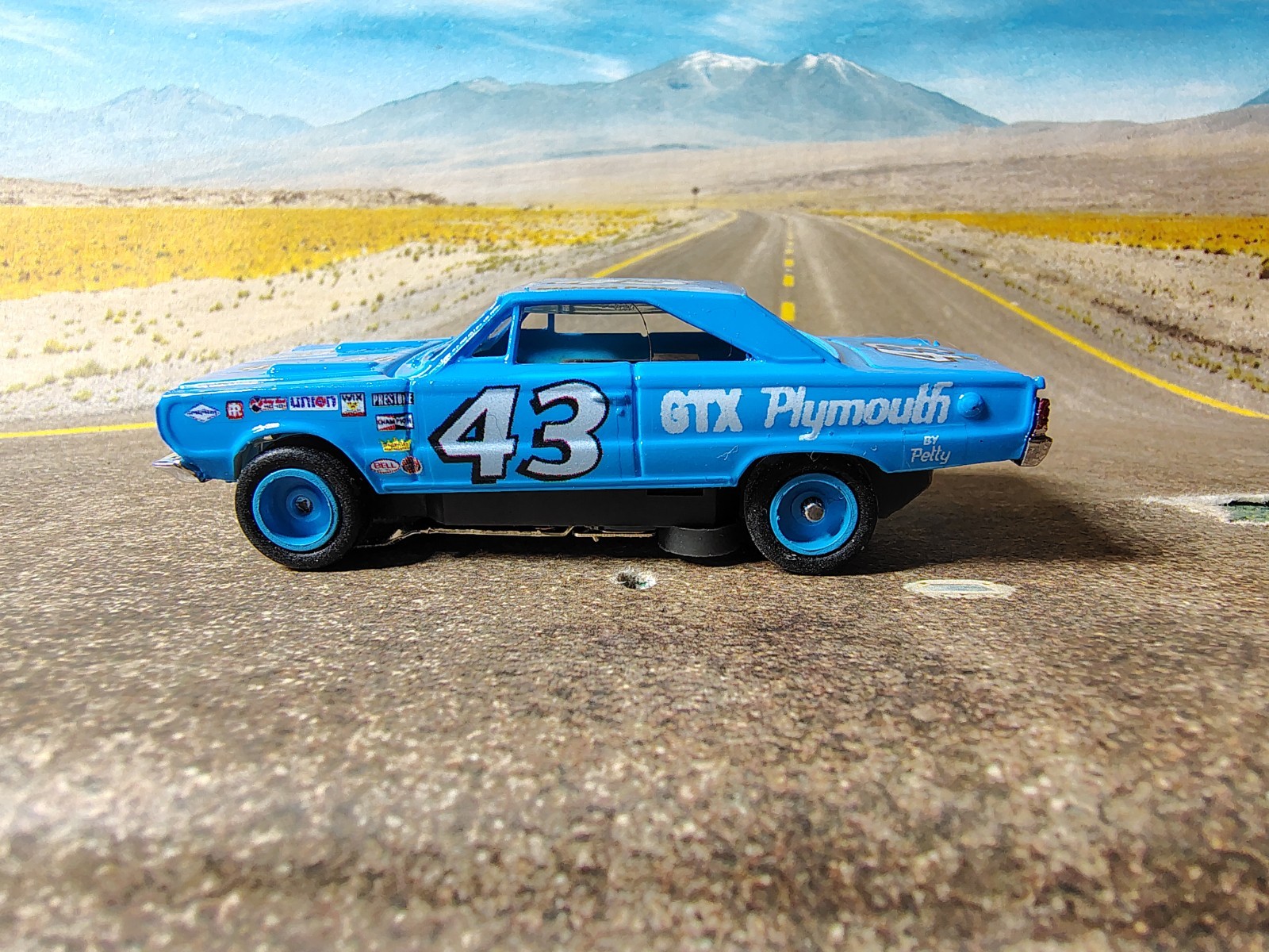 Custom T-jet MoDeL MoToRING Richard Petty #43 1967 GTX AW Ultra G Chassis Custom T-jet MoDeL MoToRING Richard Petty #43 1967 GTX AW Ultra G Chassis
