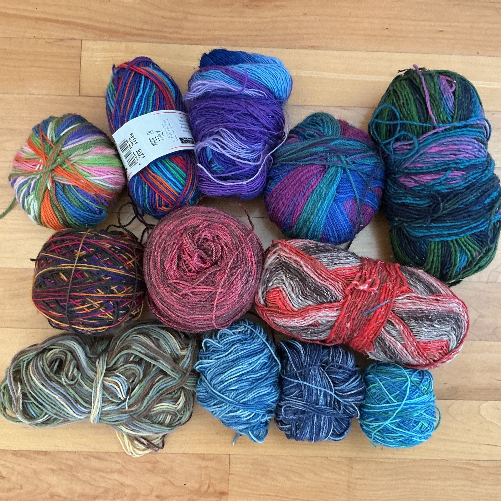 Destash Partial Skeins Self-Striping Sock Fingering DK Wool Yarn Lot 1 lb 10 oz Destash Partial Skeins Self-Striping Sock Fingering DK Wool Yarn Lot 1 lb 10 oz