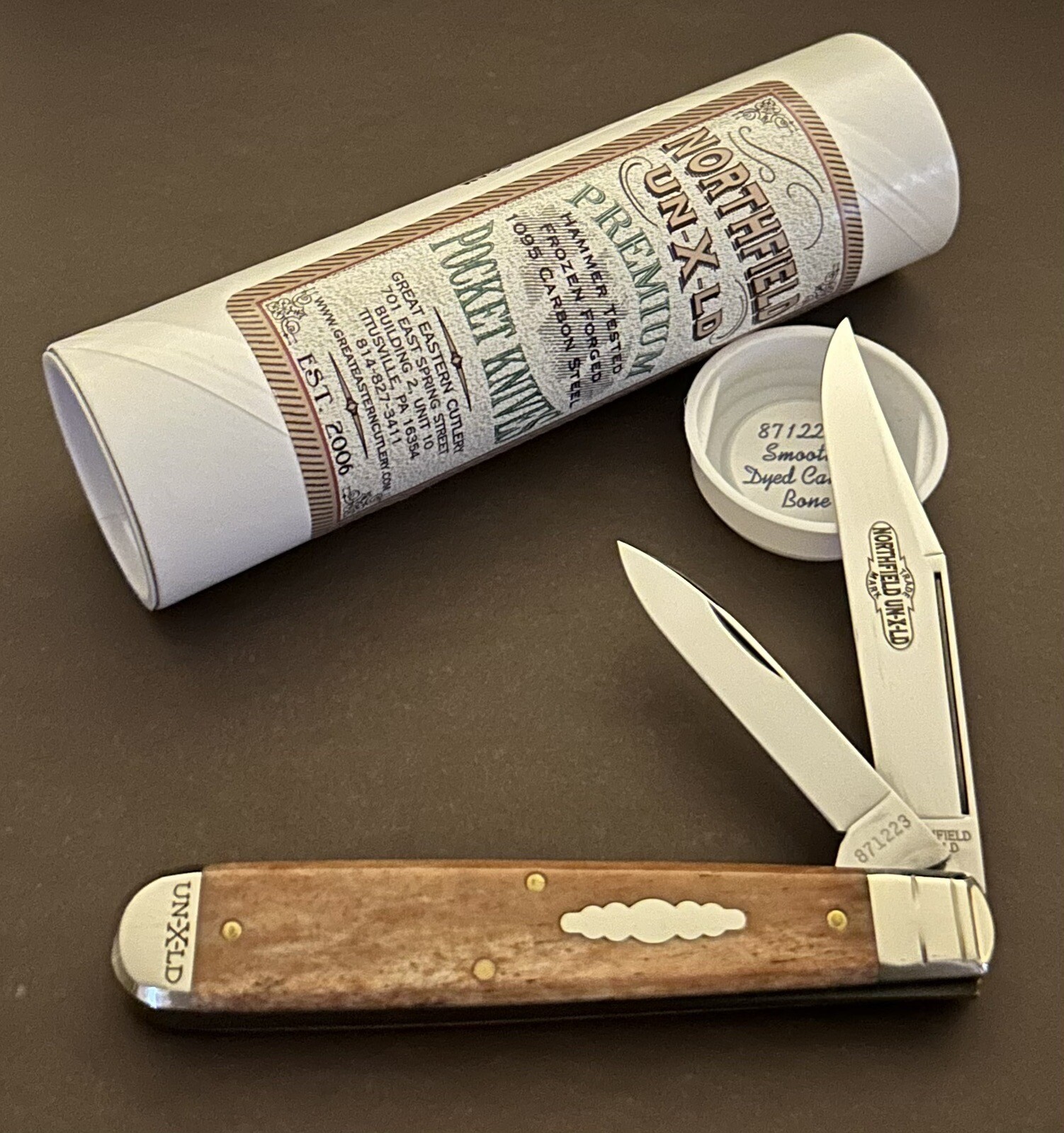🔥 GEC Great Eastern Cutlery 871223 Smooth Dyed  Bone Pocket Knife 87