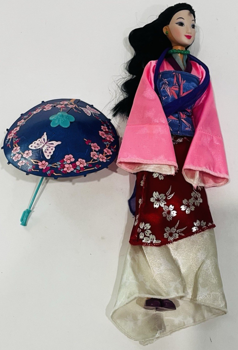 Vintage Matchmaker Magic Mulan Disney Barbie Doll *FLAWS READ DETAILS* BIN E Vintage Matchmaker Magic Mulan Disney Barbie Doll *FLAWS READ DETAILS* BIN E