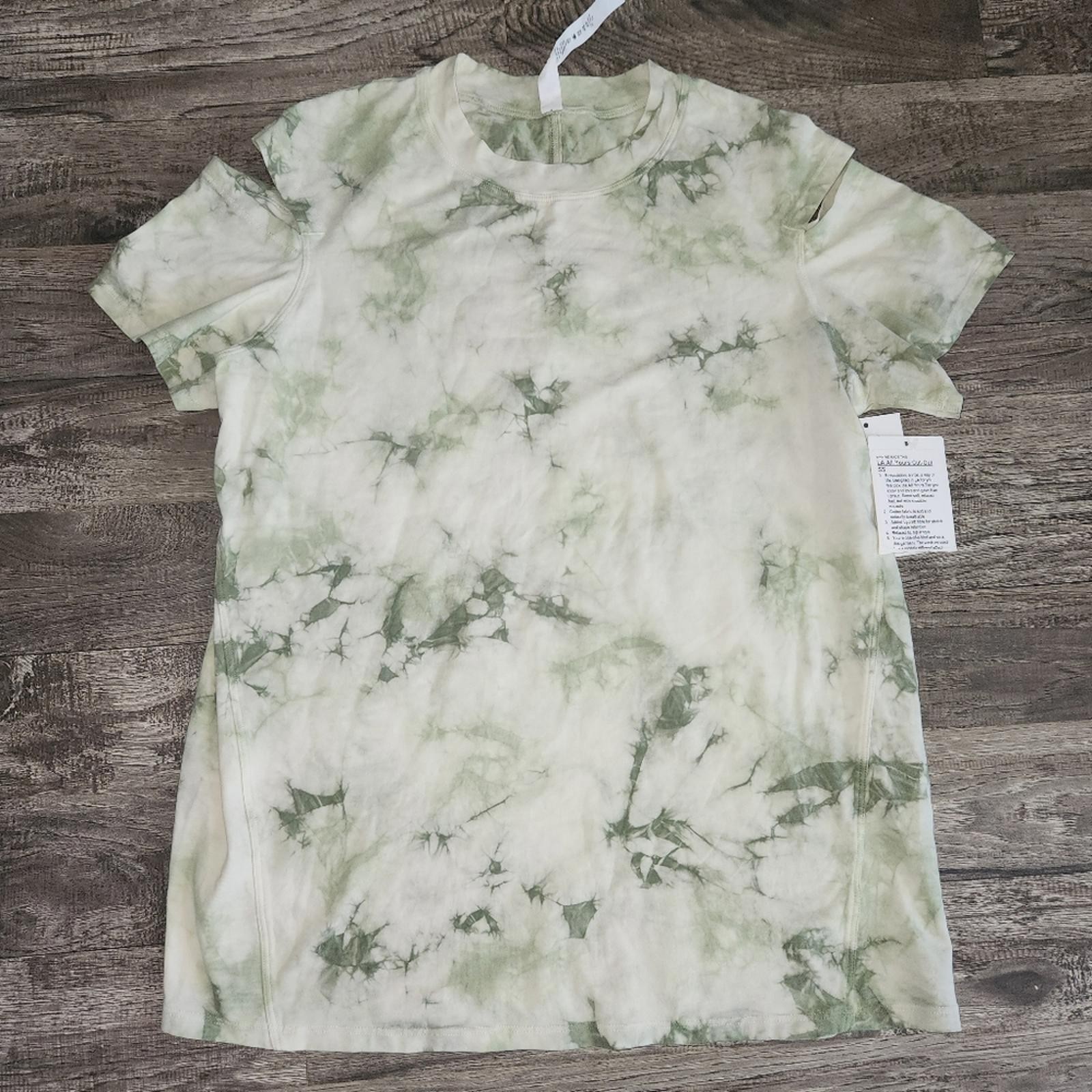 Lululemon LA All Yours Cut Out Tee Lululemon LA All Yours Cut Out Tee