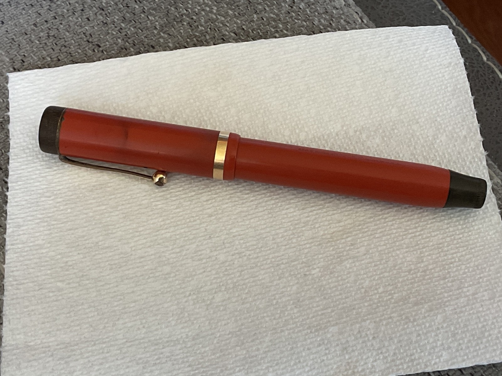 VINTAGE PARKER DUOFOLD FOUNTAIN PEN ORANGE GOLD NIB USA MADE