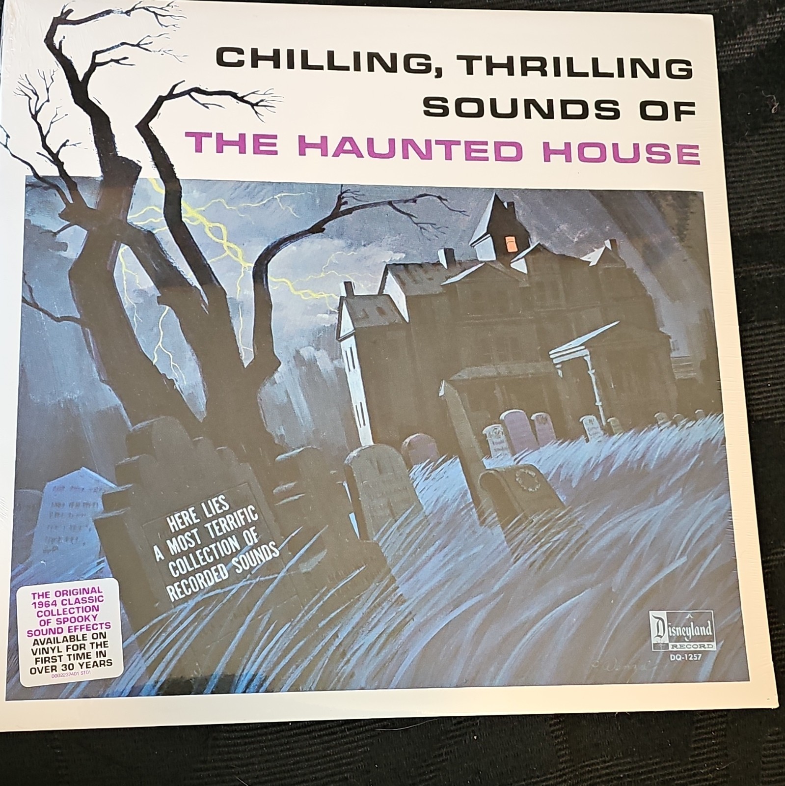 Disneyland Records Chilling, Thrilling Haunted House LP Hollywood Records 2015 
