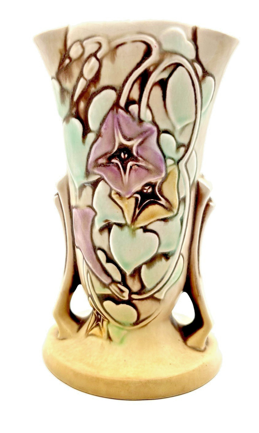LOVELY ROSEVILLE POTTERY \