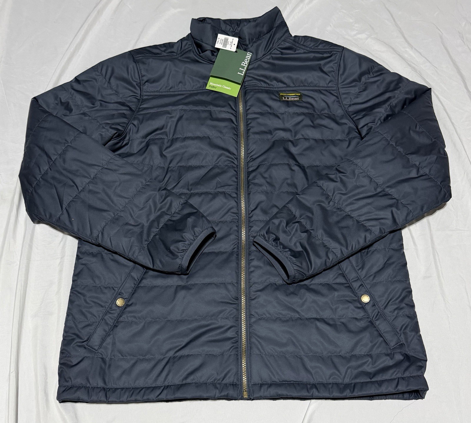 New NWT L.L. Bean Men’s Large Mountain Classic Puffer Jacket Gray XL Tall