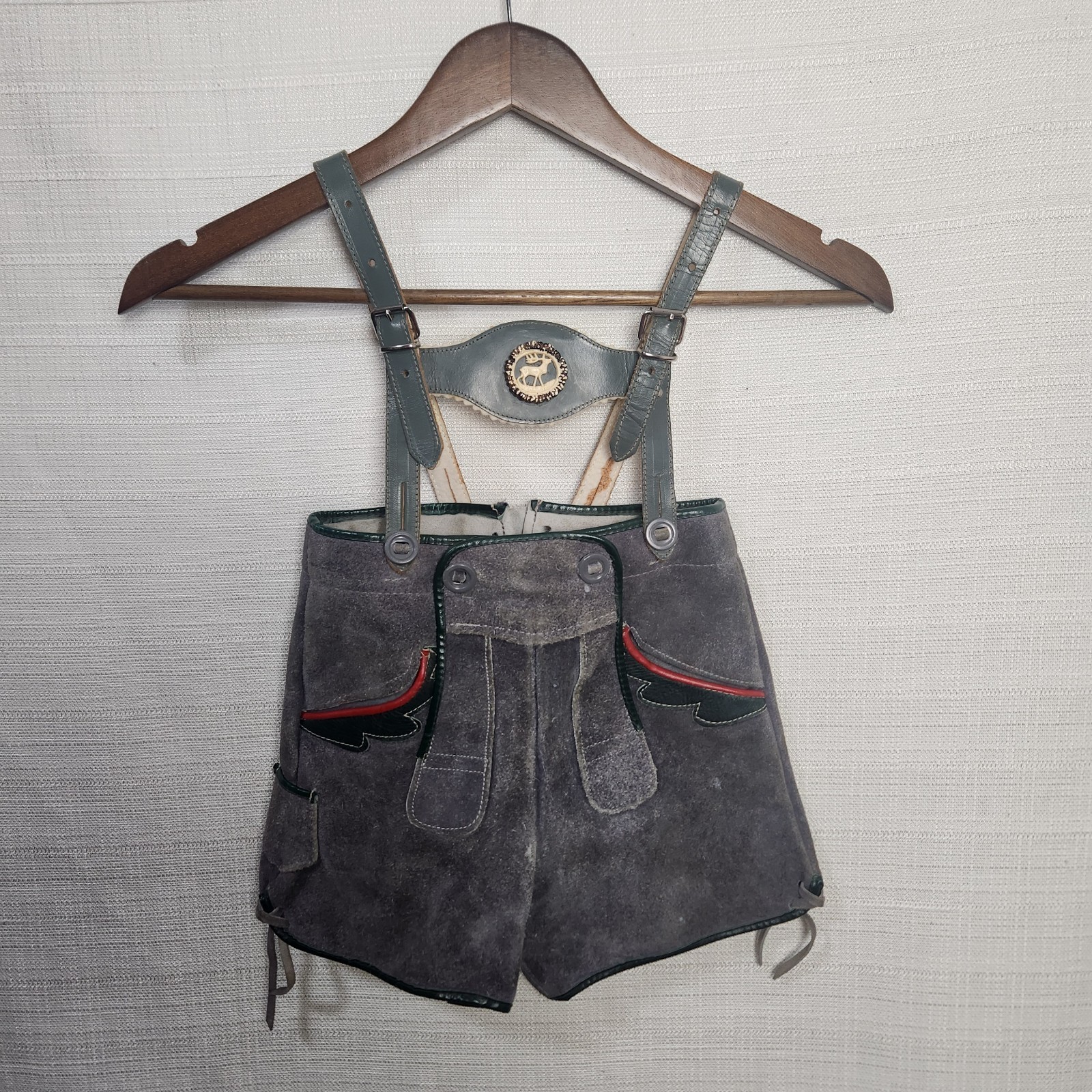 Vtg Suede German Children\'s Gray Lederhosen Shorts Bib Oktoberfest Size 4T-5 