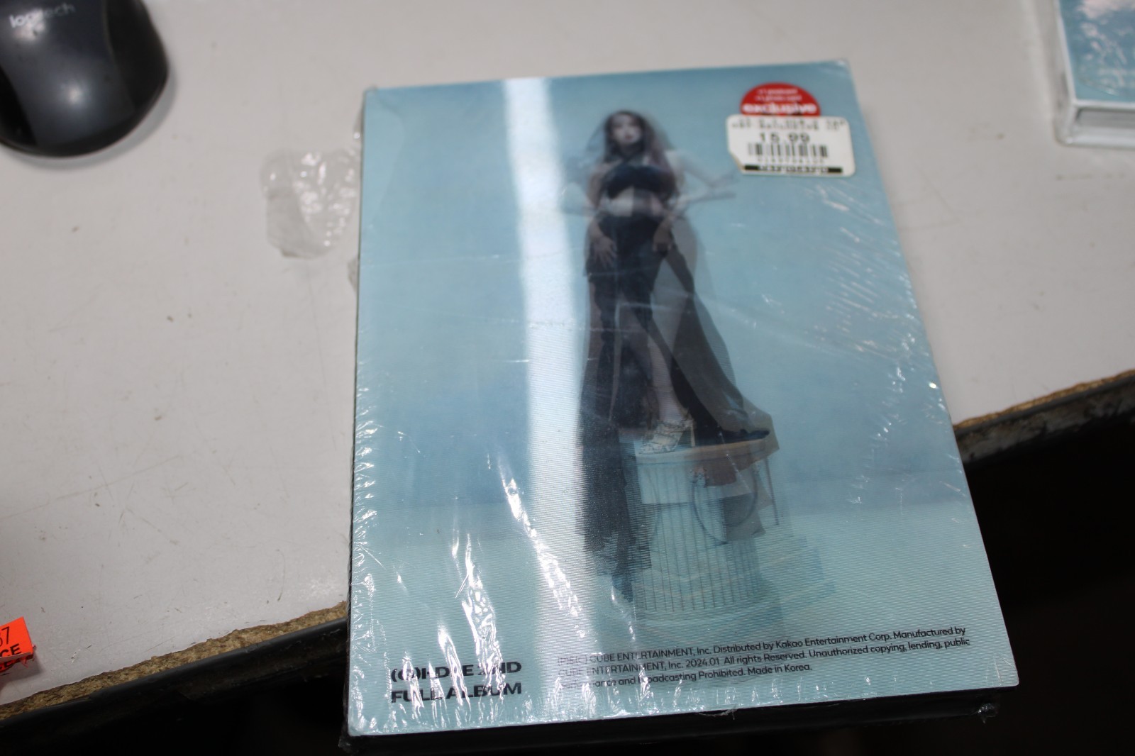 (G)I-DLE - 2ND FULL ALBUM Target Exclusive: Lenticular Cover Shrinktear