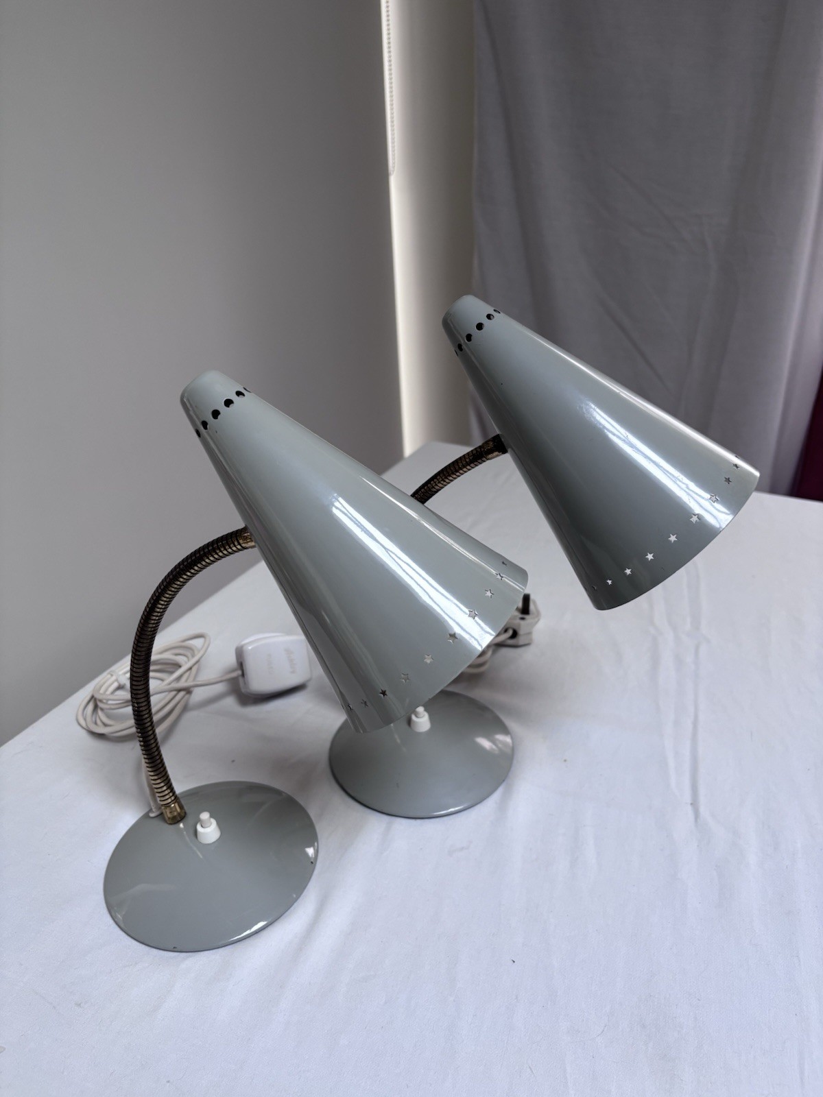 VINTAGE PAIR MCM GREY G A SCOTT TL33 MACLAMP 1960s STAR-CUT GOOSENECK DESK LAMPS
