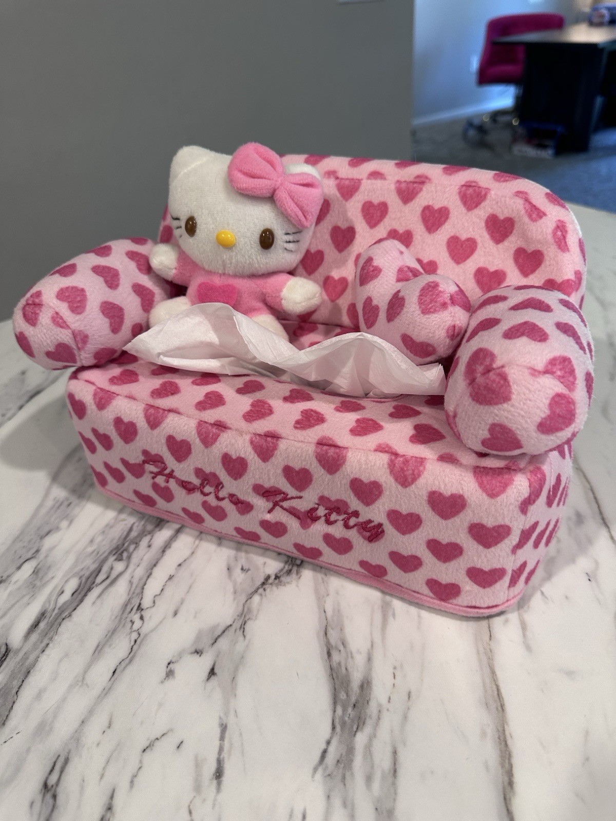NWT Vintage 2004 Sanrio Hello Kitty Plush Couch Tissue Box Cover New