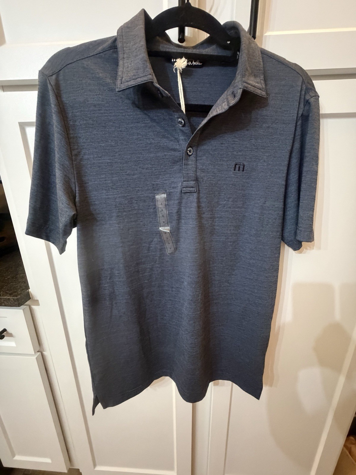 Travis Matthews Men\'s Golf Shirt Size Small NWT Blue Short Sleeve Golf Polo NWT Travis Matthews Men\'s Golf Shirt Size Small NWT Blue Short Sleeve Golf Polo NWT