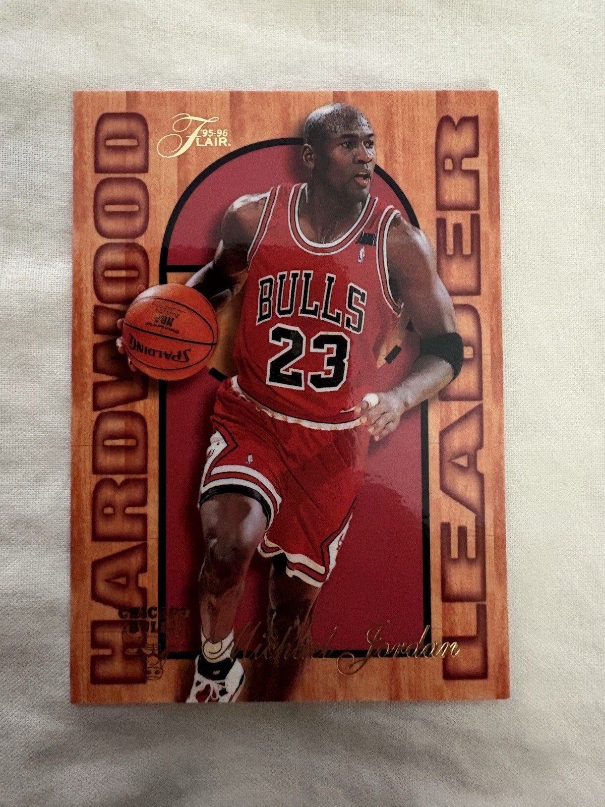 1995-96 Fleer Flair Hardwood Leader Michael Jordan #4 HOF