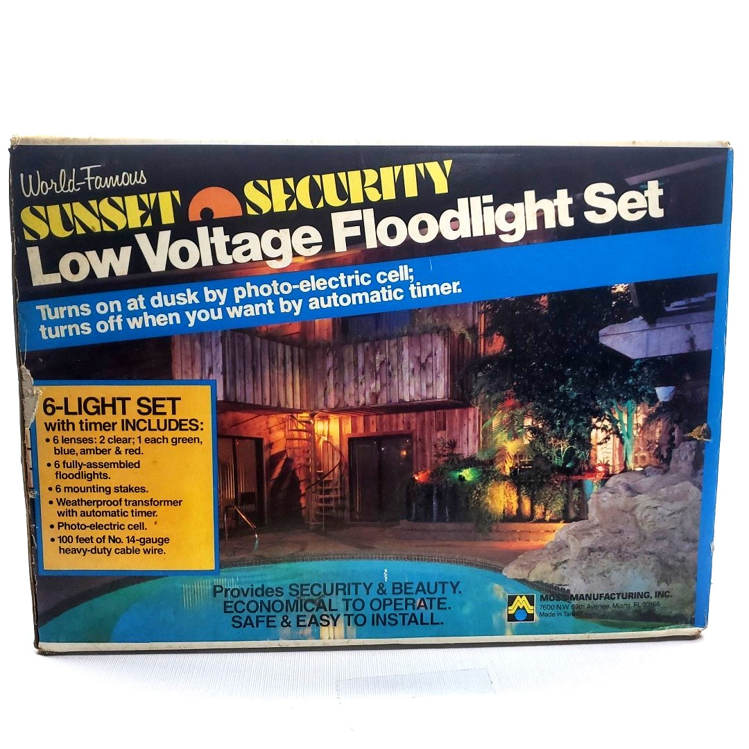 VTG Sunset Security Low Voltage 6 Light Floodlight Set w/Timer