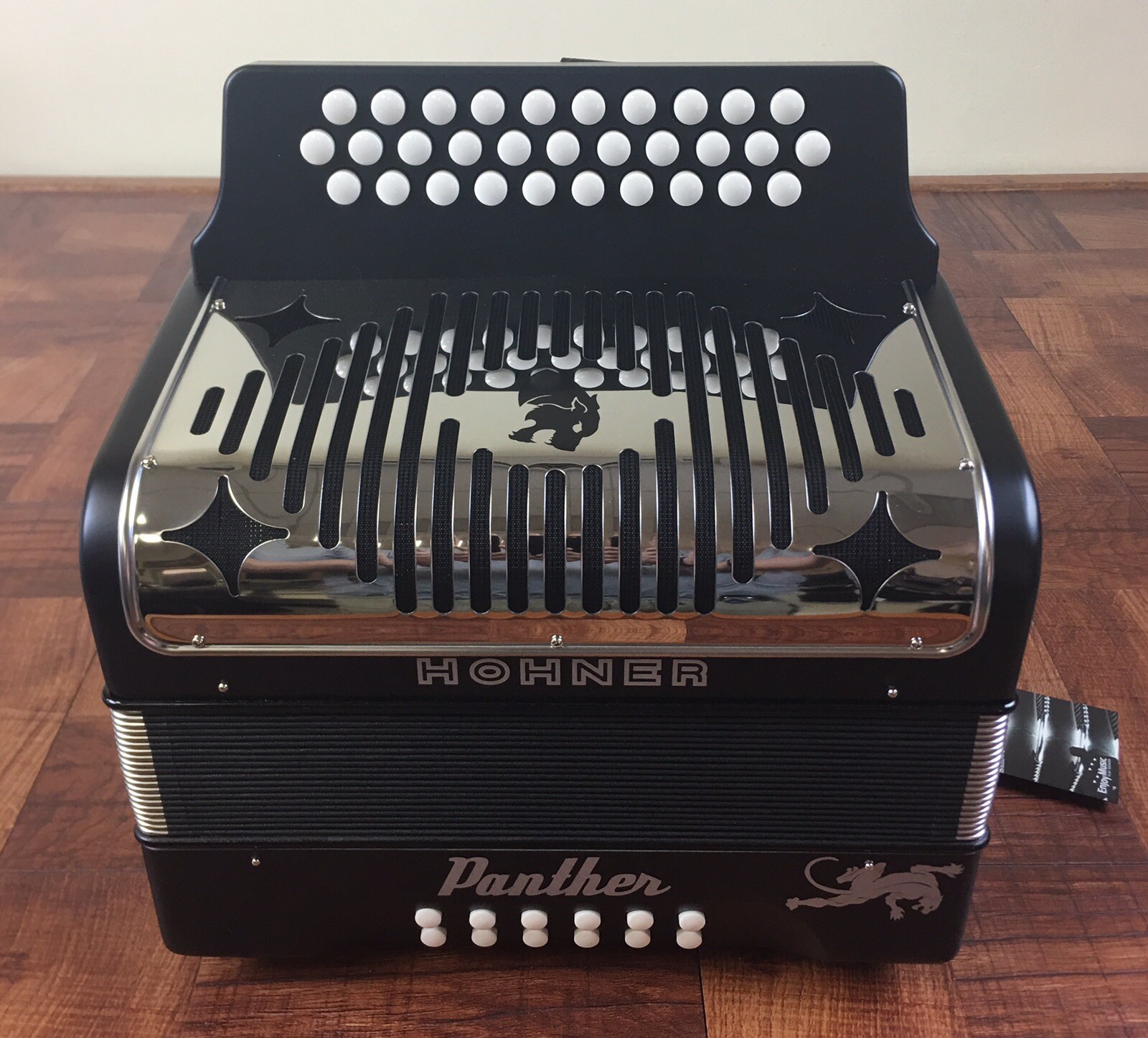 Hohner Panther 3100 Diatonic Accordion- 3 Row, 31 Button Key Of FBE-TONO DE FA