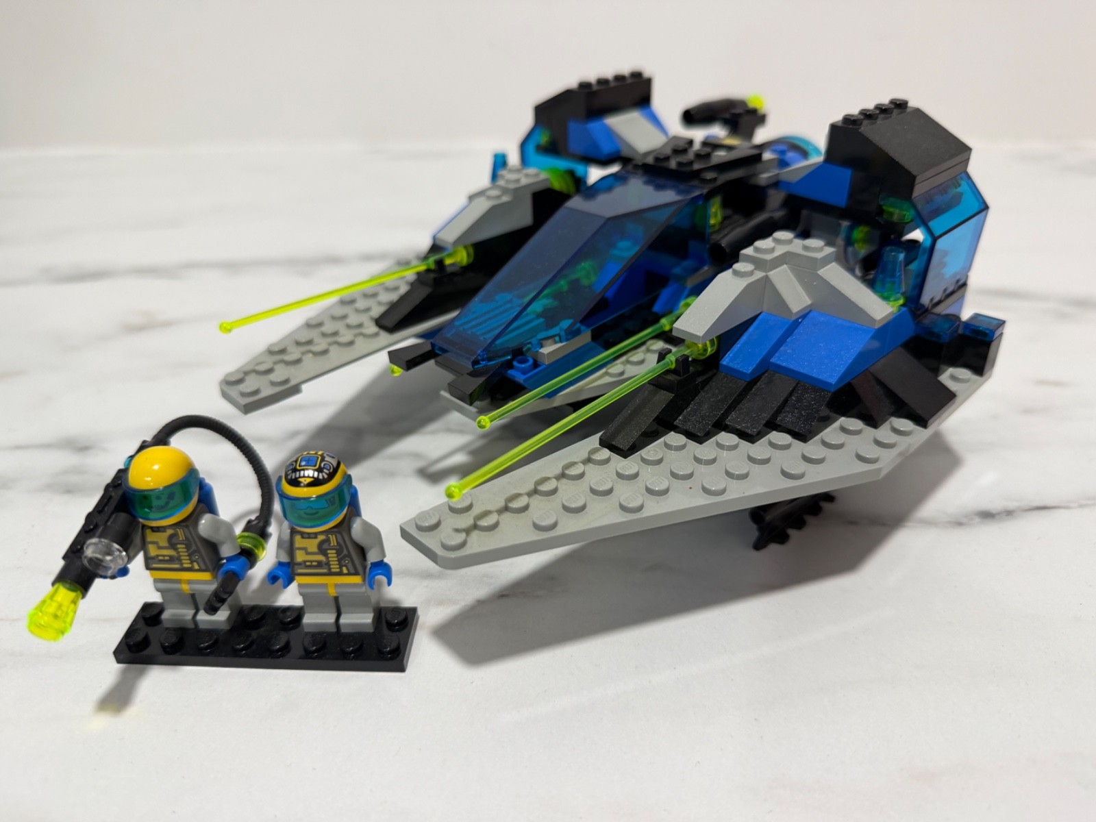 LEGO Space Unitron 1789 Star Hawk II 1995 Vintage Minifigures Rare Excellent