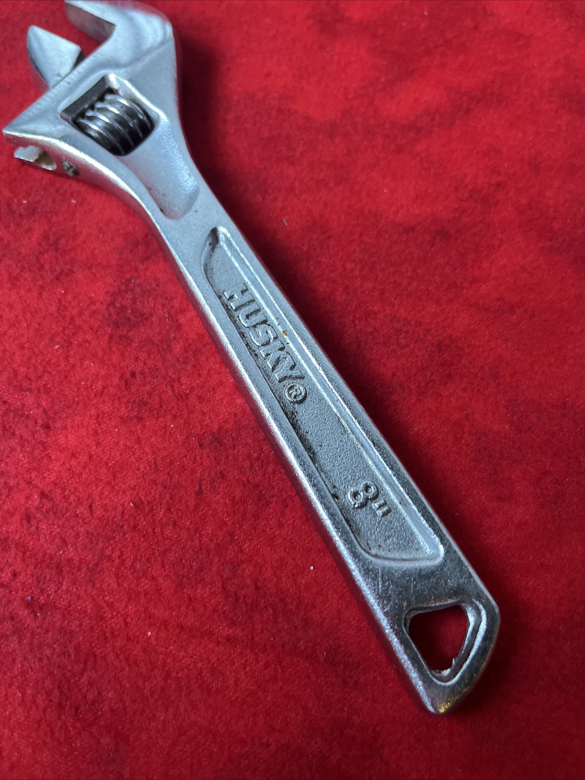 HUSKY 857369 ADJUSTABLE WRENCH 8 INCH 200mm Anti-slip Smooth Design (t27)