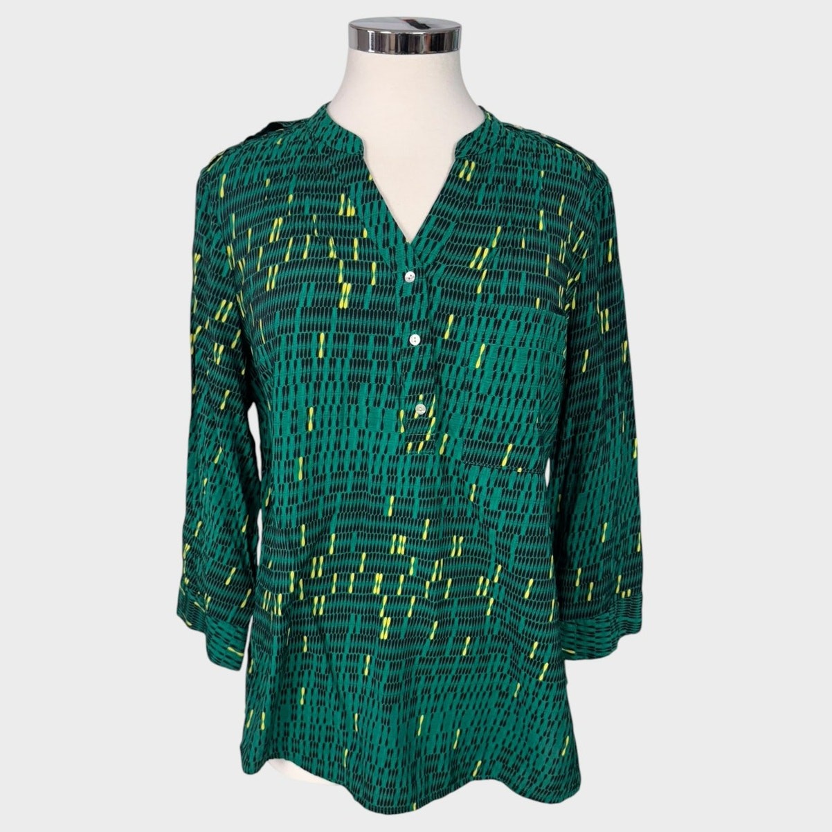 a.n.a A New Approach Blouse Large Green Black Yellow Print Rayon Nylon