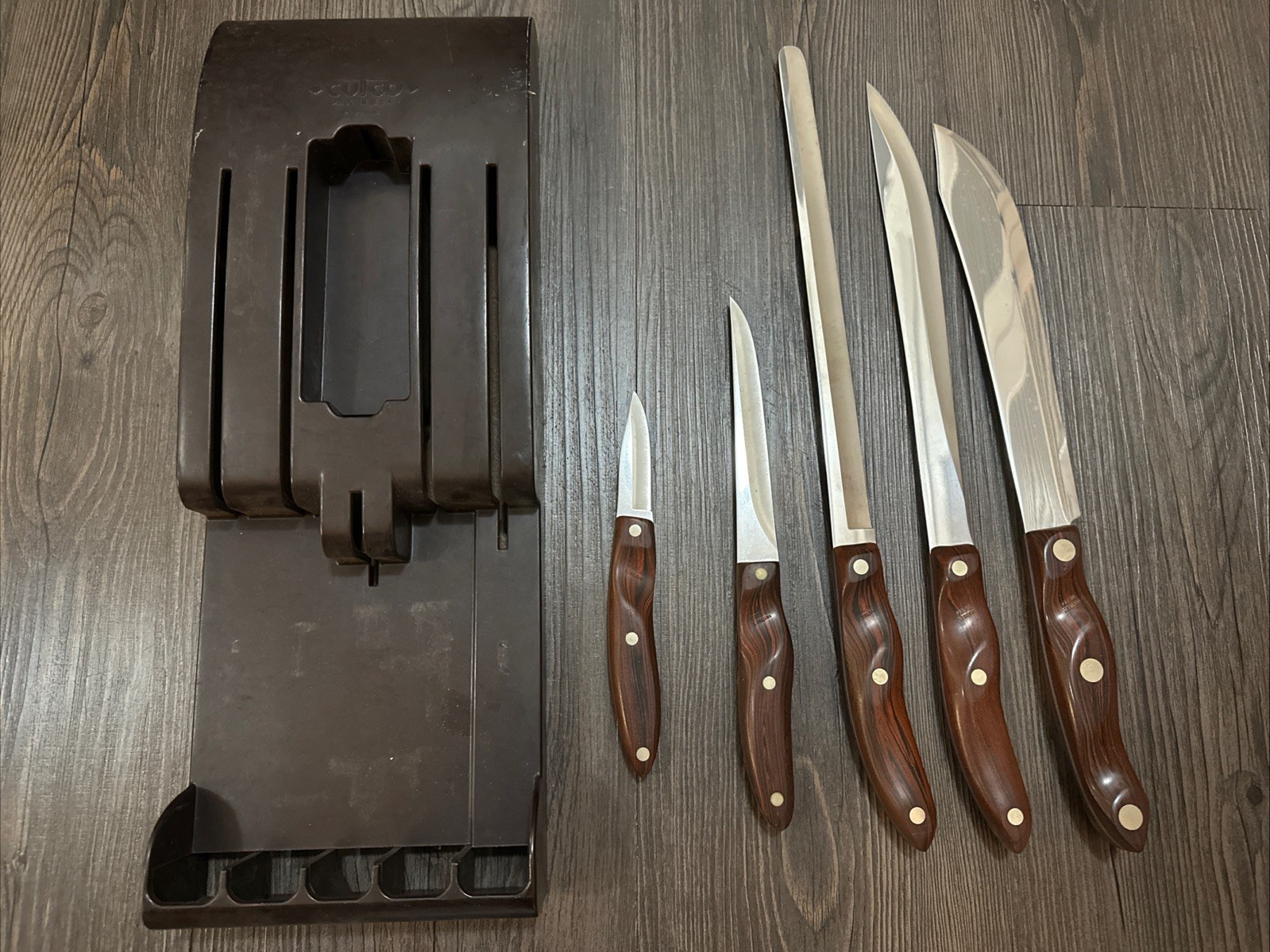 Vintage Cutco 5 Piece Knife Set + Wall Mount Plastic Storage 20 21 22 23 24 READ