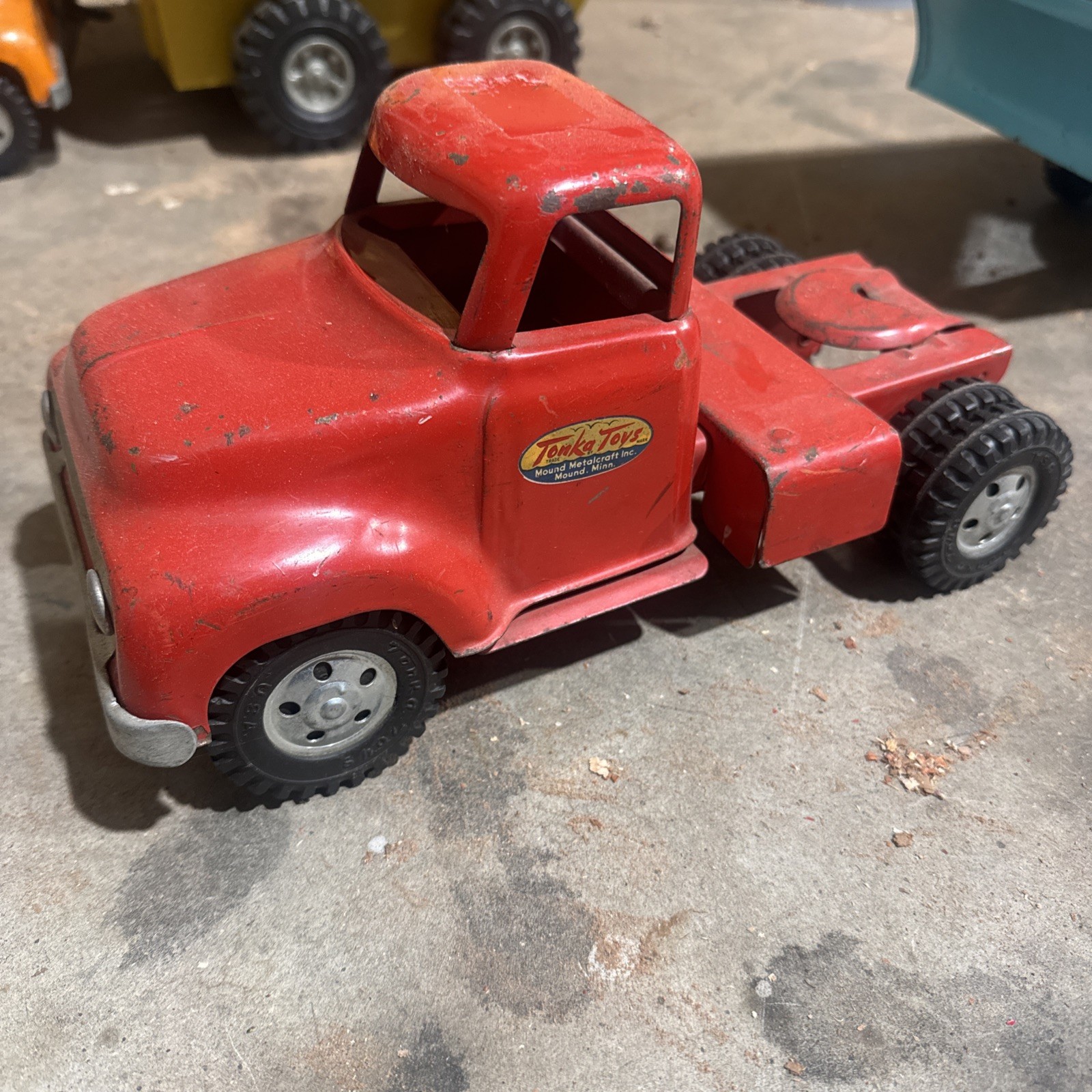 Vtg 1950s Tonka semi truck cab Model Original Paint Red Vtg 1950s Tonka semi truck cab Model Original Paint Red