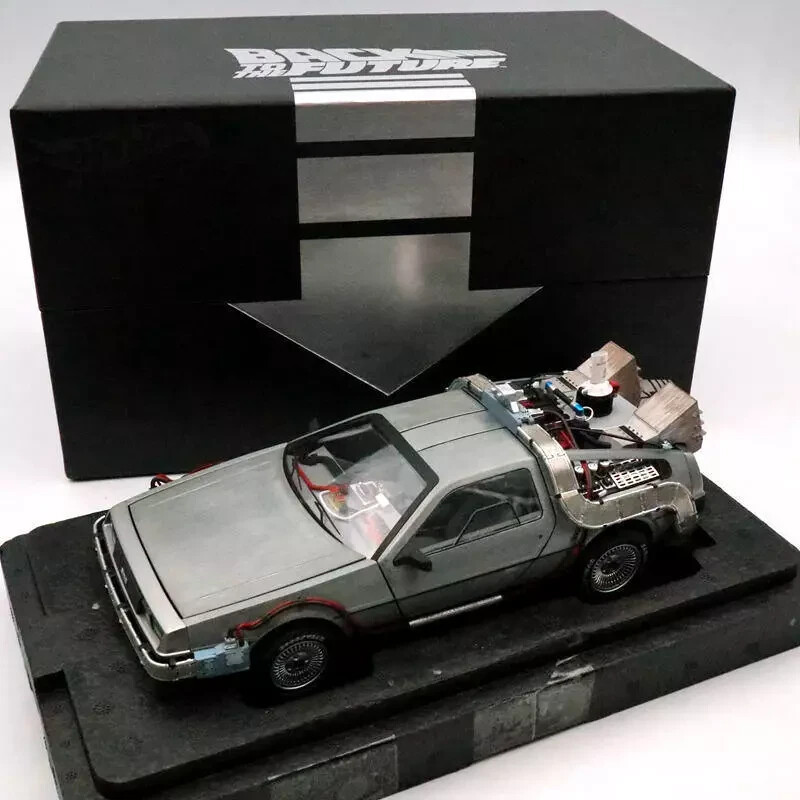 HotWheels 1:18 Super Elite Back To The Future Time Machine Ultimate Editon BLY44