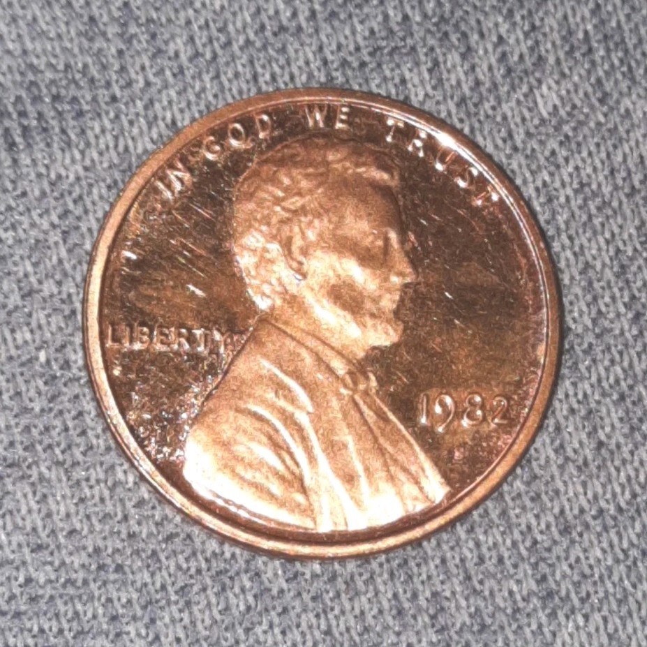 1982 s Lincoln Memorial Small Cent One Cent 3.11 gr Penny Uncertified Ungraded 1982 s Lincoln Memorial Small Cent One Cent 3.11 gr Penny Uncertified Ungraded