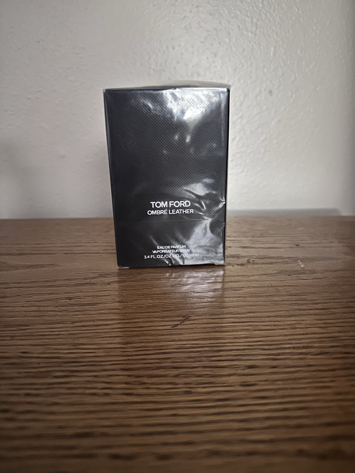 Tom Ford Ombre Leather Eau De Parfum Spray - Size 3.4 Oz. / 100mL Sealed in box Tom Ford Ombre Leather Eau De Parfum Spray - Size 3.4 Oz. / 100mL Sealed in box