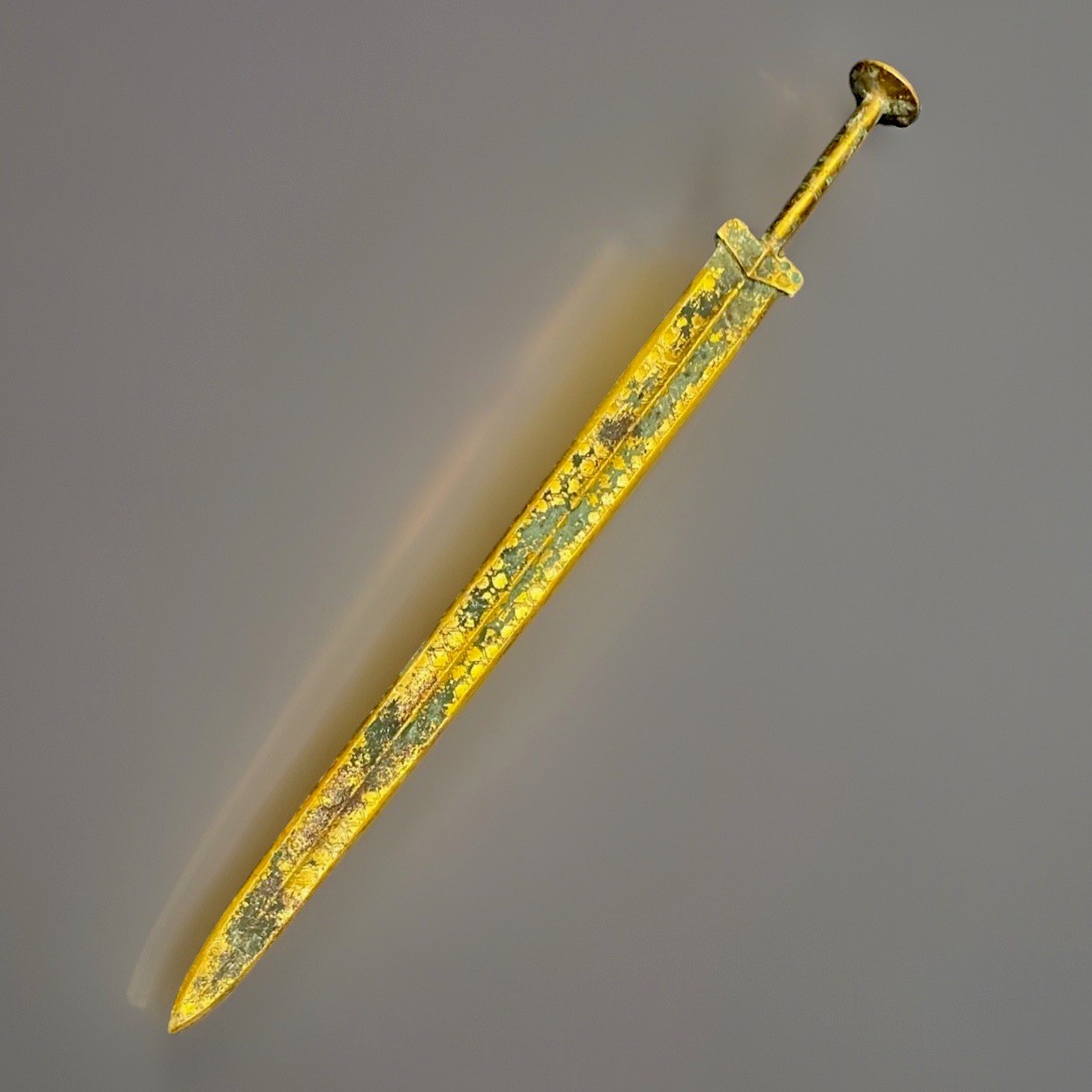 Wonderful Ancient Roman style Bronze Excellent Condition 55 Cm+  Big Sword