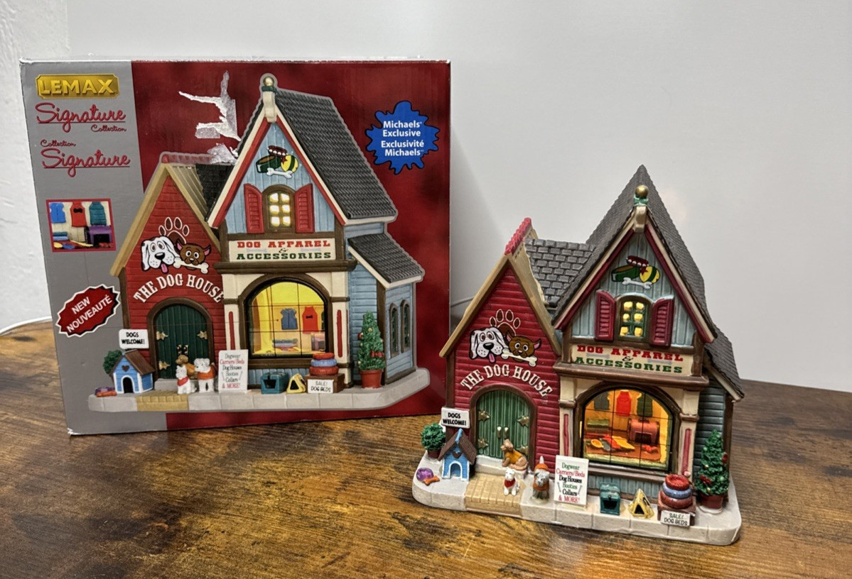 Lemax The Dog House Village Building Apparel & Accessories #55978 w Light & Box