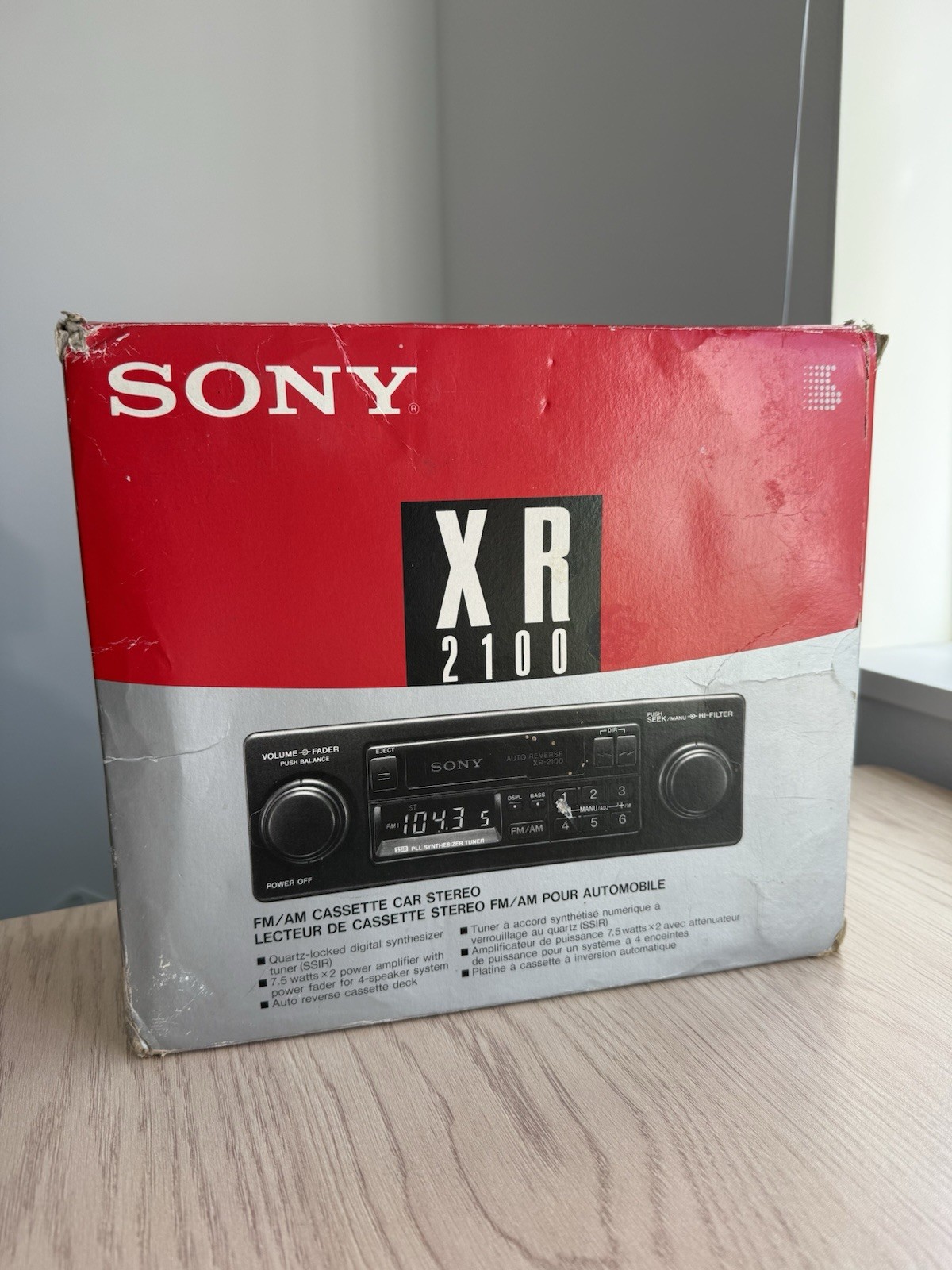 Sony XR-2100 FM/AM Cassette Car Stereo - Open Box Sony XR-2100 FM/AM Cassette Car Stereo - Open Box
