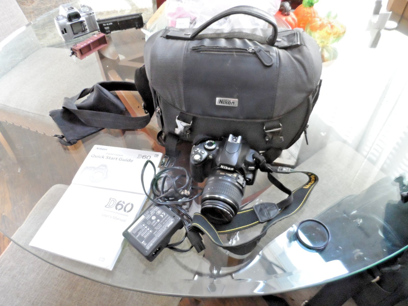 NIKON D60 DSLR TESTED DIGITAL CAMERA BUNDLE NIKOR 18-55 LENS 10.2 MEGAPIXELS NIKON D60 DSLR TESTED DIGITAL CAMERA BUNDLE NIKOR 18-55 LENS 10.2 MEGAPIXELS