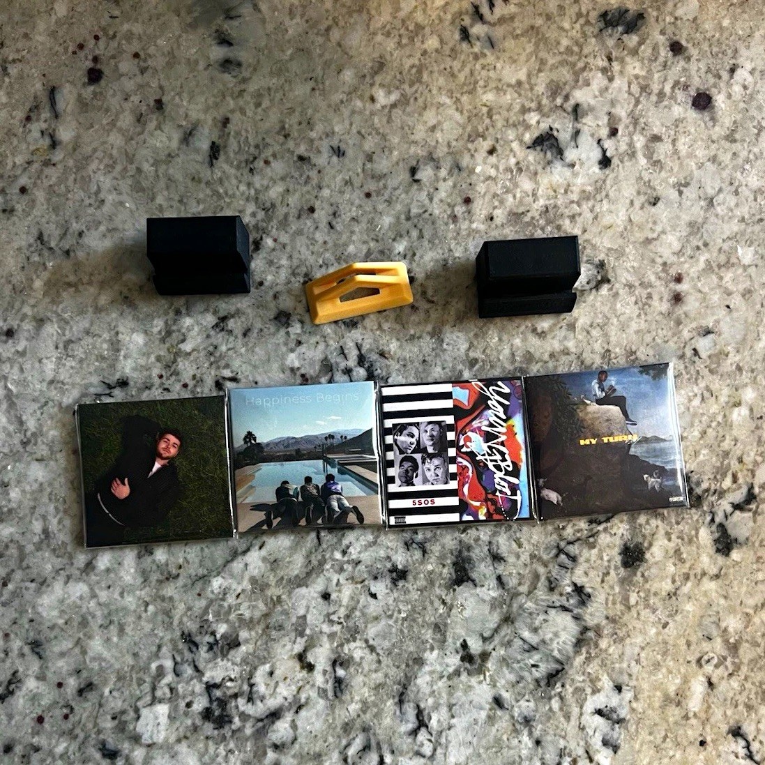 Zuru Mini Brands Vinyls Lot ft accessories Zuru Mini Brands Vinyls Lot ft accessories