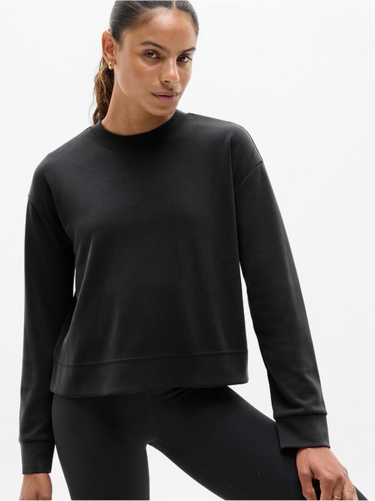 NWT Athleta Seasoft Crewneck Sweatshirt Black Size Small NWT Athleta Seasoft Crewneck Sweatshirt Black Size Small