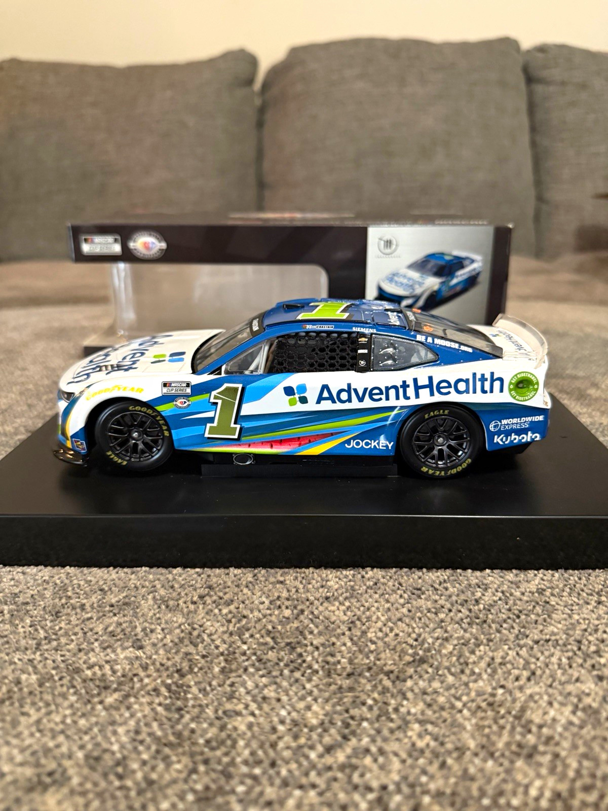NASCAR Ross Chastain #1 AdventHealth 2023 1:24 ARC Diecast