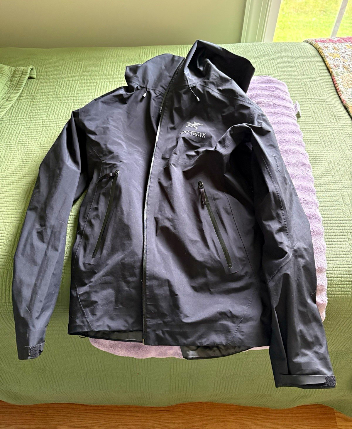 Arc\'teryx Beta LT Jacket, Men’s, Black Arc\'teryx Beta LT Jacket, Men’s, Black