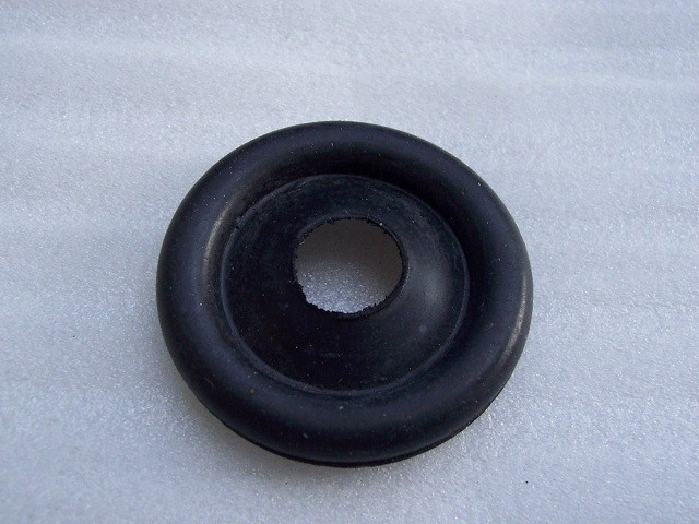 HEADLIGHT FRAME WIRING GROMMET RUBBER TRIUMPH BSA NORTON 862217, 99-9980, 068042