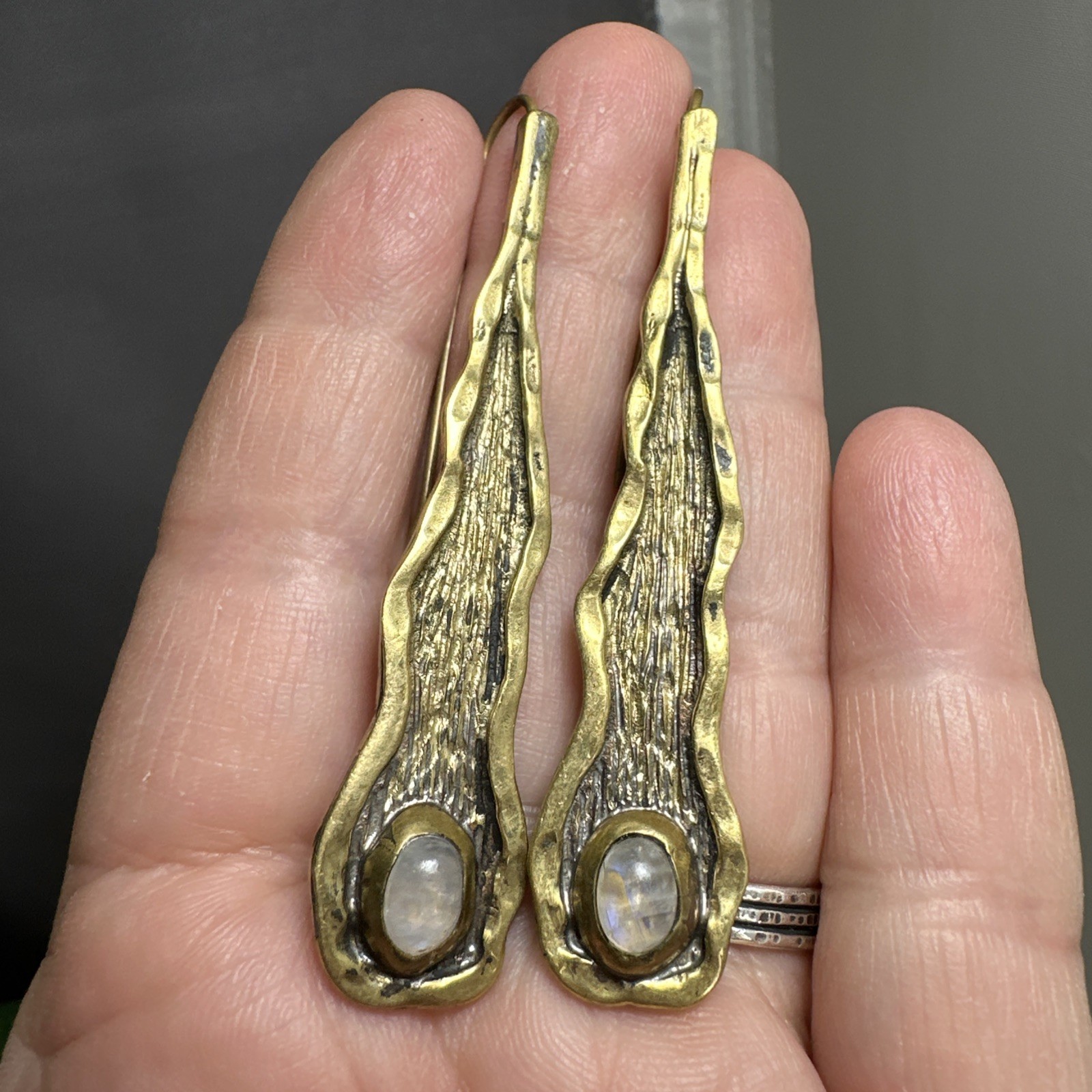 Vintage Gold Toned Artisan Moonstone Earrings Vintage Gold Toned Artisan Moonstone Earrings
