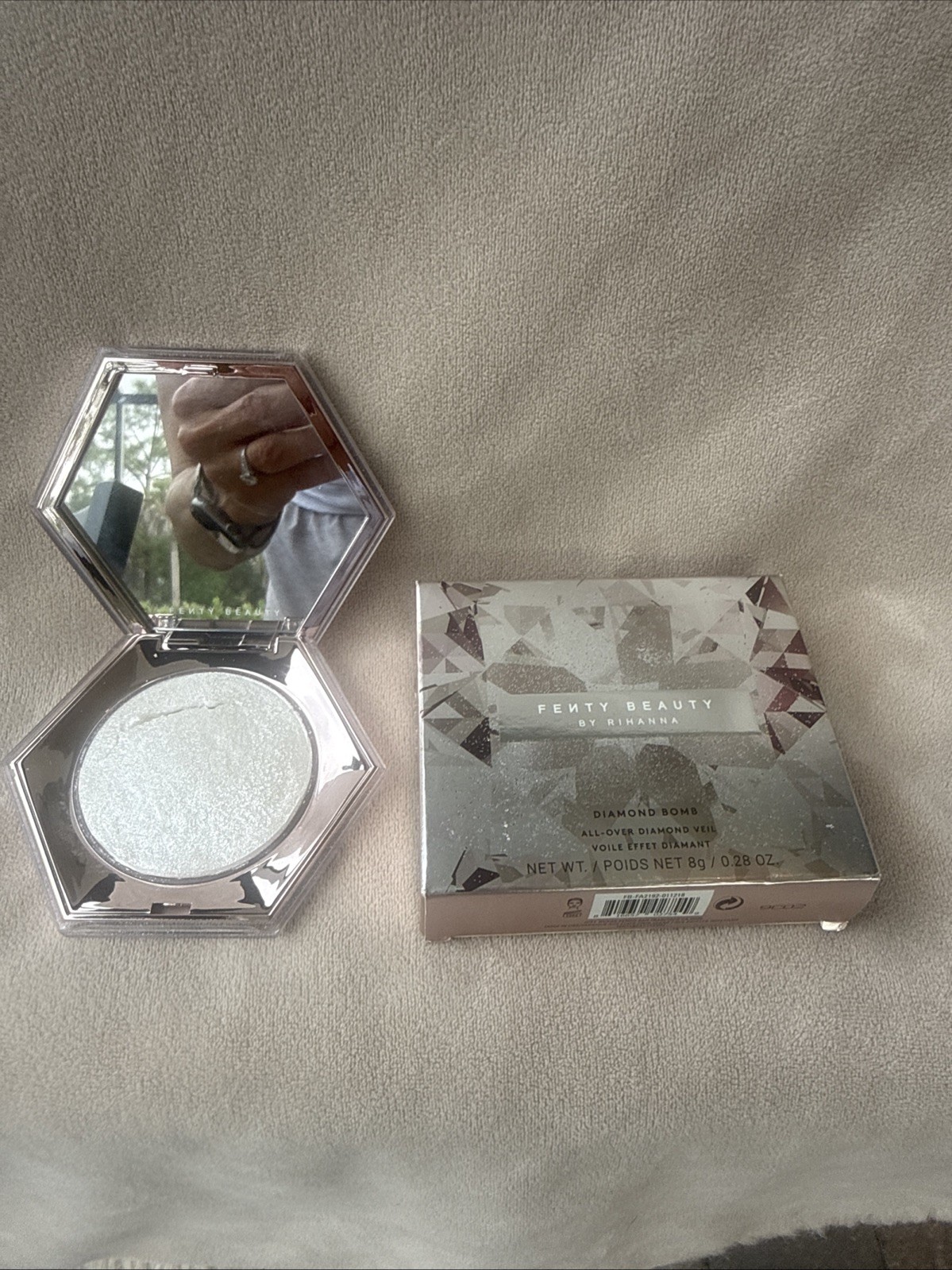 Fenty Beauty Veil Bomb All Over Highlighter - 0.28oz New/Cracks See Photo
