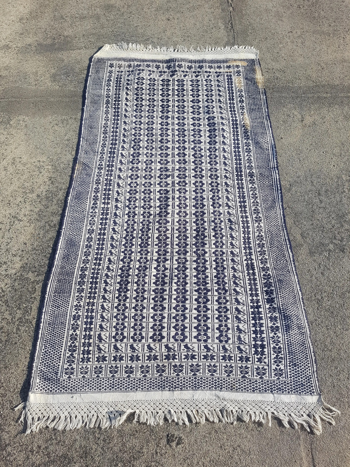 Vintage Traditional Handwoven Blue & White Floral Wool Kilim 6.2x3.4 ft Vintage Traditional Handwoven Blue & White Floral Wool Kilim 6.2x3.4 ft