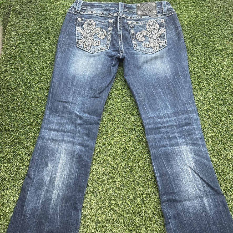 Miss Me Signature Boot Jeans Womens 30 Blue Embroidered Fleur De Lis Cotton Blen