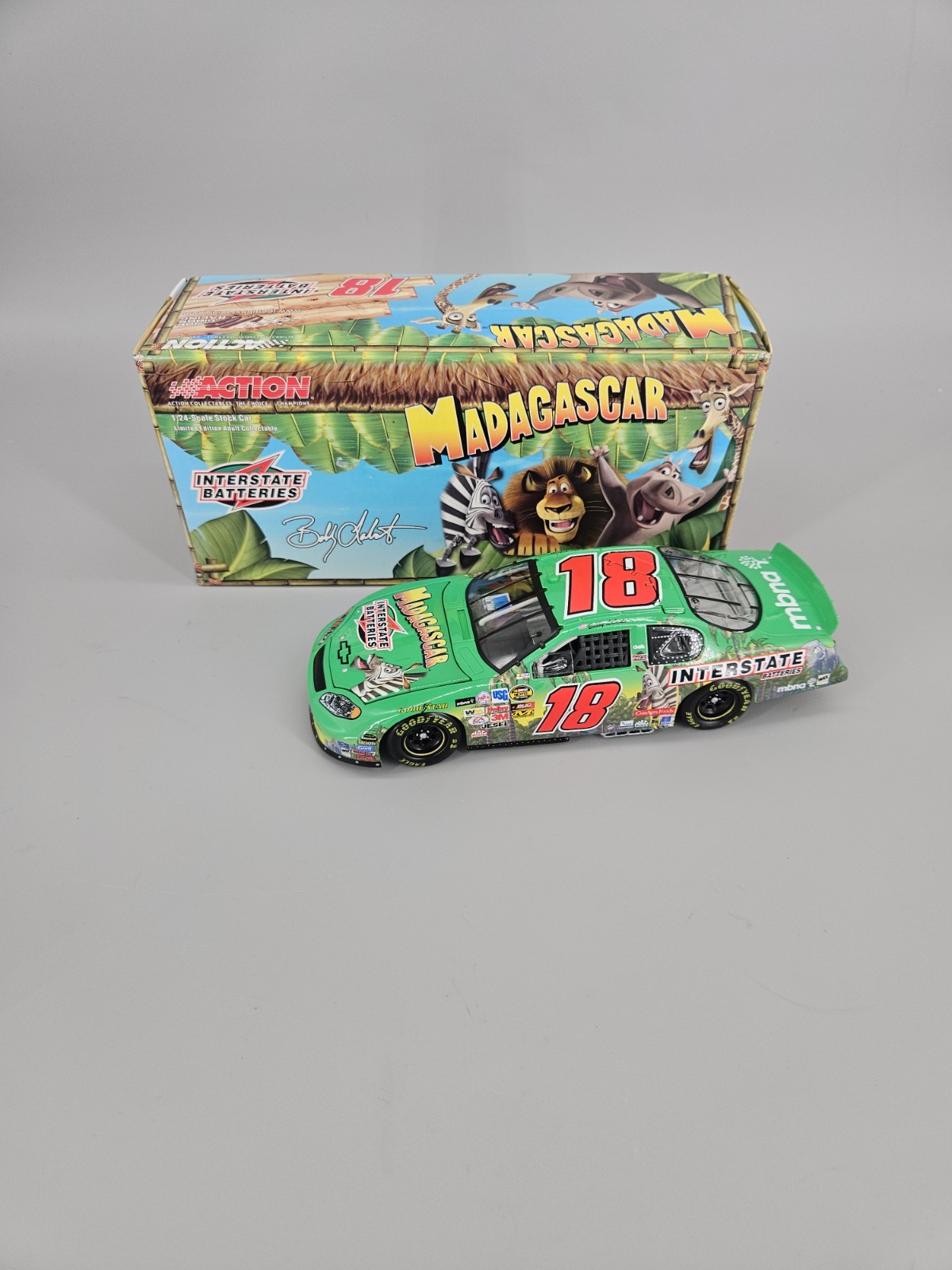 Nascar Bobby Labonte #18 Madagascar 2005 Monte Carlo 1:24 Diecast Car Nascar Bobby Labonte #18 Madagascar 2005 Monte Carlo 1:24 Diecast Car